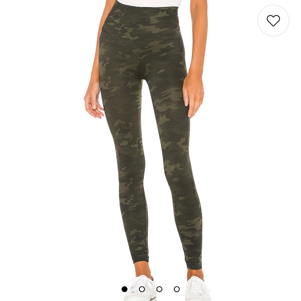 Spanx Look At Me Now Seamless Leggings Green Camo